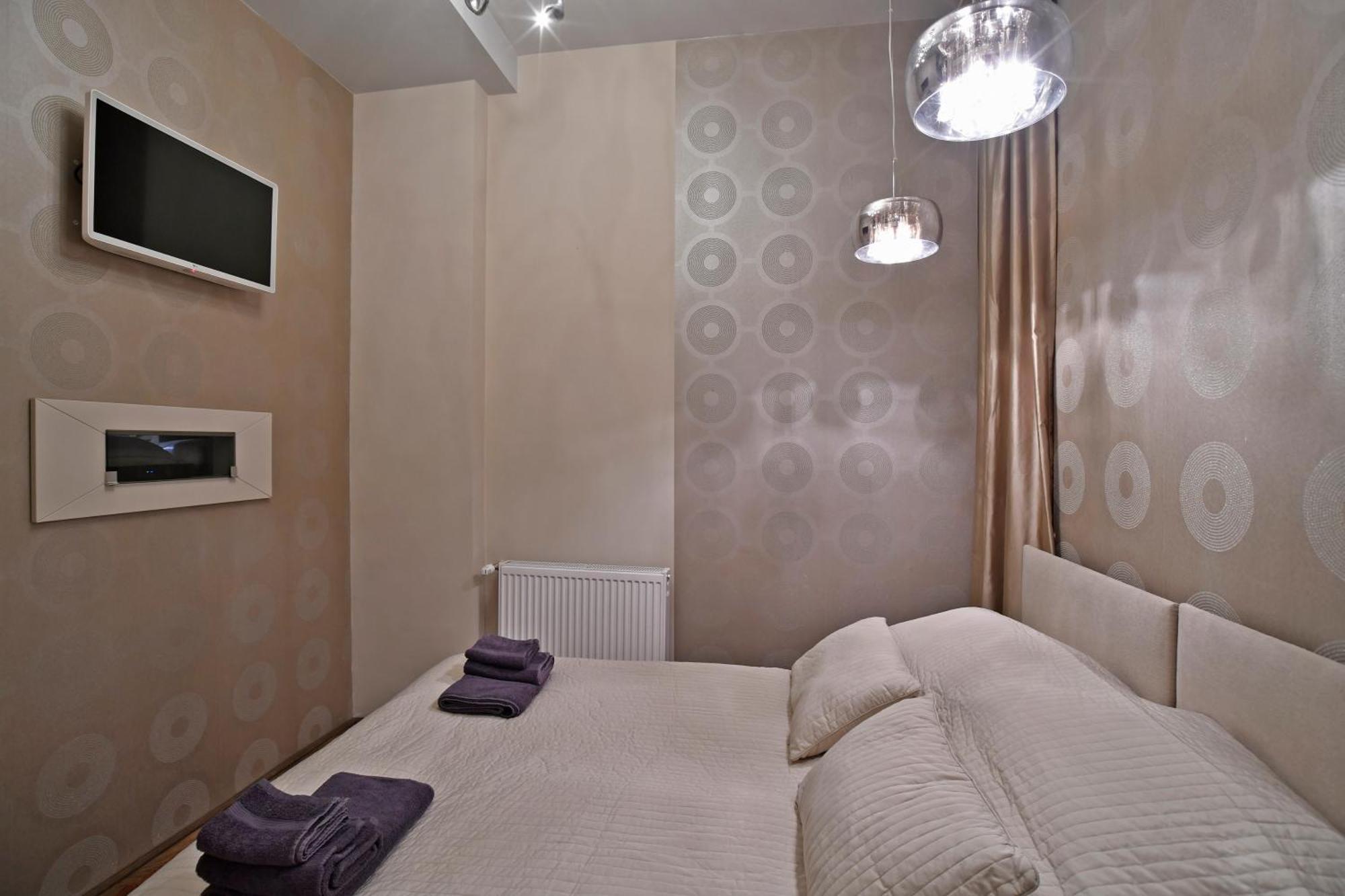 Luxuryflat Near Centre On118 Sqm, 3Br,2Bth,8Bed,Ac Apartment Budapest Exterior photo